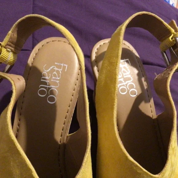 New Yellow Suede Franco Sarto Wedges 7.5 - Picture 3 of 6